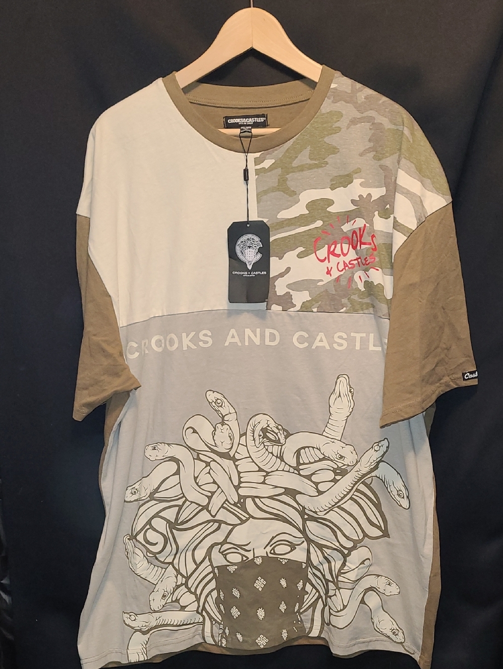 Crooks & Castle Graphic Tee NWT Size 2xl Brand New.